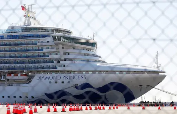 Лайнер&nbsp;Diamond Princess на карантыне ў порце Ёкагамы / Reuters