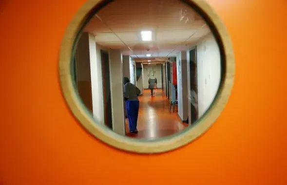 Среди областей больше всего случаев COVID-19 на Витебщине &mdash; почти две тысячи / Reuters​