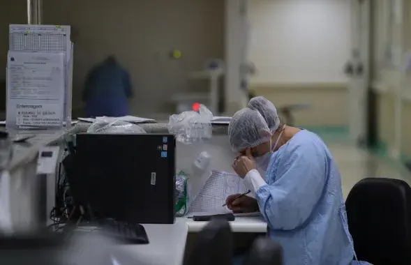 Утверждается, что уже проведено более 876 тысяч тестов на коронавирус / Reuters​