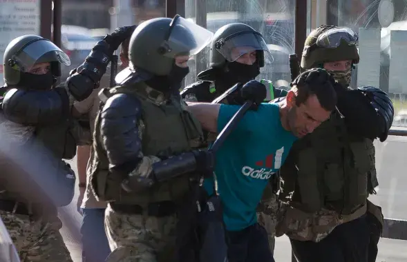 Во время разгона протестной акции в Беларуси / Reuters​