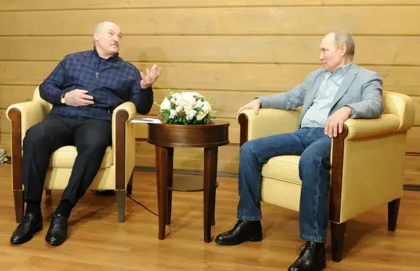 Лукашенко и Путин в Сочи в феврале 2021-го / Sputnik / Alexei Druzhinin/Kremlin via REUTERS​