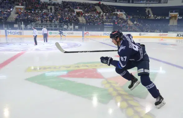 Герой поединка Егор Шарангович / hcdinamo.by​