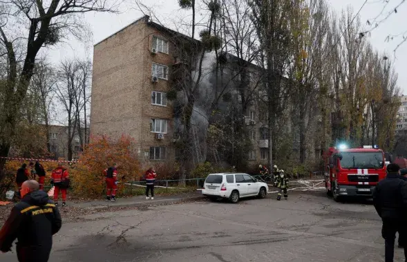 Ракета трапіла ў жылы дом у Кіеве / Reuters
