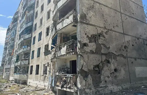 Жылы дом, абстраляны расіянамі ў Купянскім раёне Харкаўскай вобласці / t.me/dsns_telegram/
