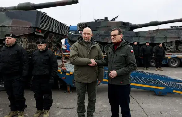 Прэм'еры і танкі / t.me/Denys_Smyhal/
