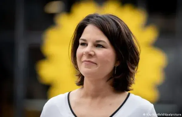 Анналена Бербок, лидер партии "Зелёных"/ dw.com