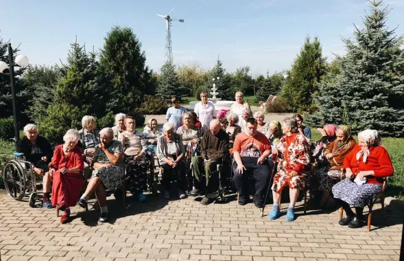 Постояльцы Дома милосердия в Именине / страница в фейсбук