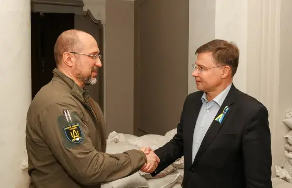 Дзяніс Шмыгаль і Валдзіс Дамброўскіс / t.me/Denys_Smyhal
