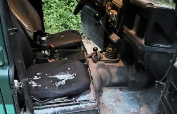 Яшчэ адзін пашкоджаны аўтамабіль польскіх памежнікаў / https://twitter.com/Straz_Graniczna
