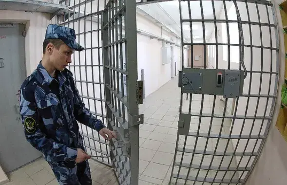 Заключенный хочет вернуться с войны назад за решетку / kommersant.ru
