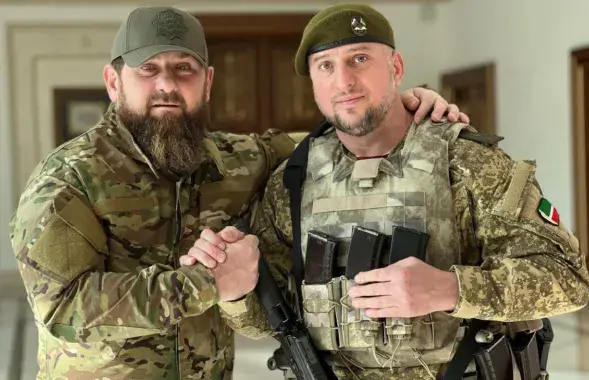 Рамзан Кадыраў і Апці Алаўдзінаў / t.me/bazabazon/
