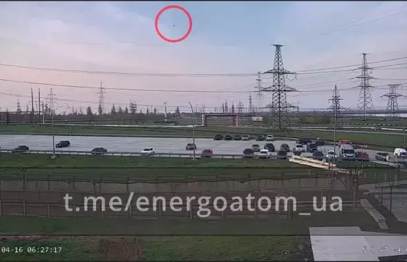 Ракета над Запорожской АЭС / Кадр из видео