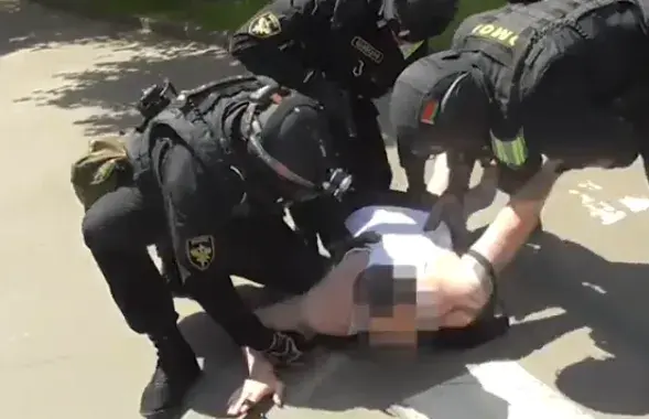 Момент задержания / Скриншот с видео МВД​