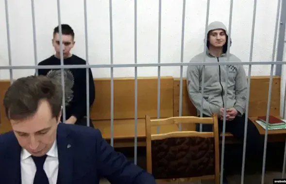 Иван Комар и Никита Емельянов в суде / svaboda.org​