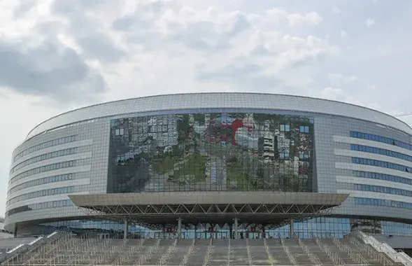 На &quot;Мінск-Арэне&quot; паднялі новы медыякуб​&nbsp;/ БЕЛТА