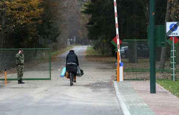 Пункт пропуску на беларускай мяжы / Юрый Іваноў