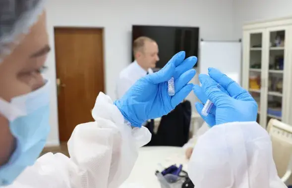Міністэрства аховы здароўя раіць вакцынавацца або рэвакцынавацца ў жніўні-верасні, пакуль няма ўздыму захворвання / @minzdravbelarus​