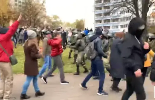 Тот самый момент на акции 1 ноября / Скриншот с видео Еврорадио​