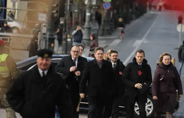Игорь Петришенко во главе белорусской делегации в Вильне / svaboda.org​
