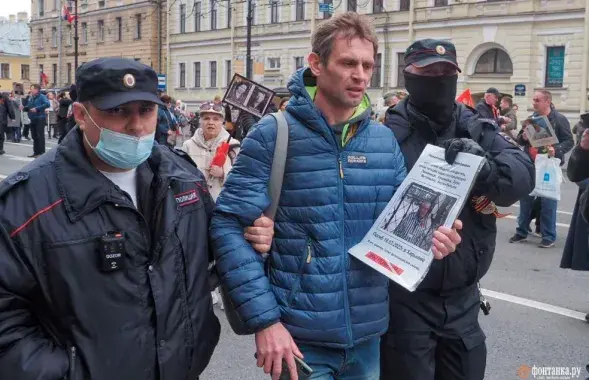 Депутата задержали за портрет узника концлагеря / fontanka.ru