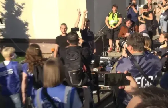 Диджеи Владислав Соколовский и Кирилл Галанов​