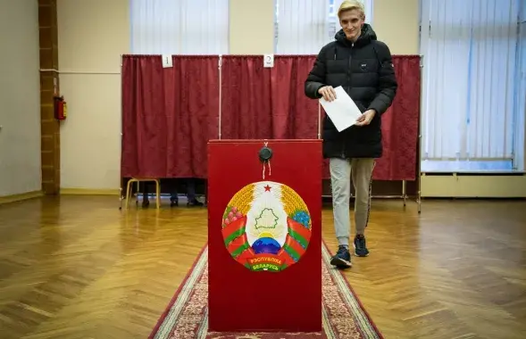 Выбарчы ўчастак у Мінску / Раман Пратасевіч, Еўрарадыё