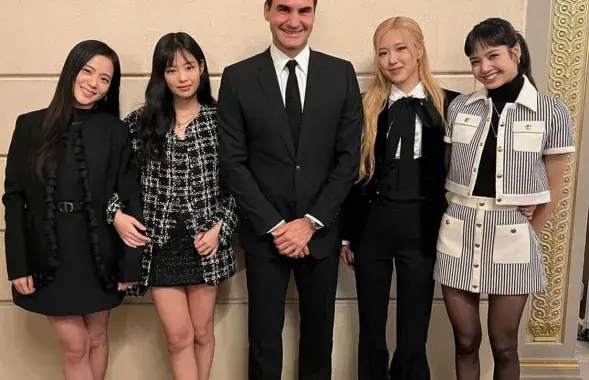 Роджэр Федэрэр і карэйскі поп-гурт Blackpink /&nbsp;instagram.com/rogerfederer
