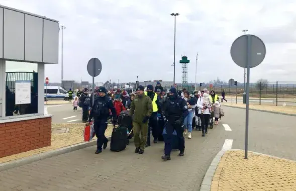 Украинские беженцы в Польше / twitter.com/Straz_Graniczna