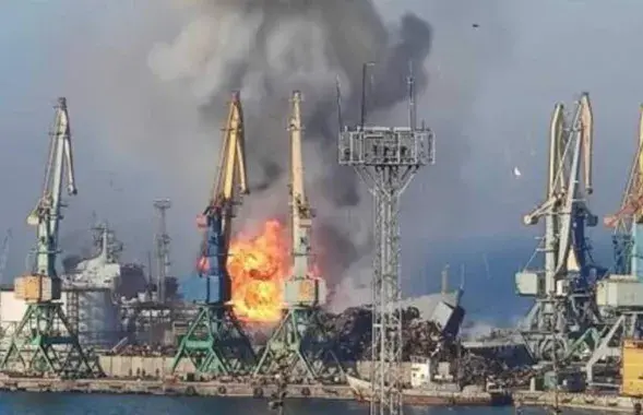 Атака на российские корабли в Бердянске​ / Twitter