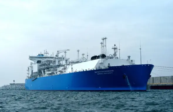 Плывучая рэгазіфікацыйная ўстаноўка &quot;Маршал Васілеўскі&quot; / gazprom.ru