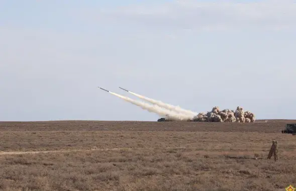 Запуск ракет на кантрольным занятку беларускіх ракетчыкаў / Мінабароны