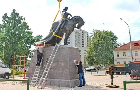 Памятник Гедимину в Лиде / Из аккаунта Эдуарда Пальчиса в Фейсбуке​