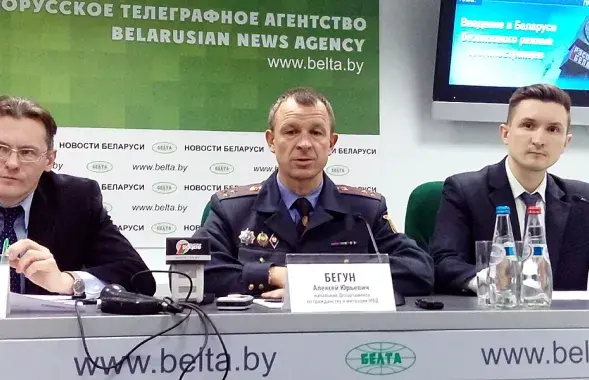 Што будзе на новых біяметрычных пашпартах беларусаў і навошта яны нам
