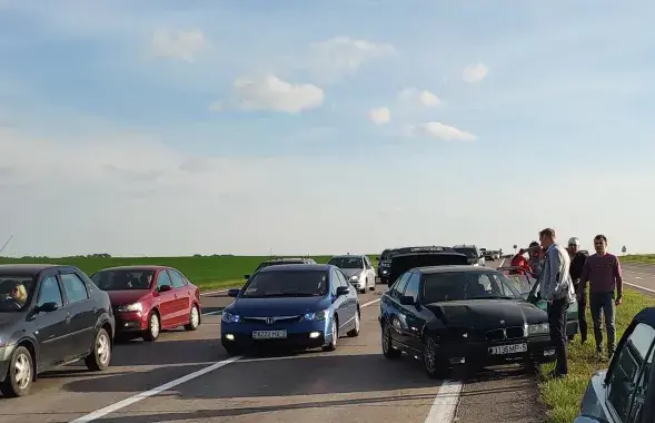 В БМВ ехала компания молодых людей
