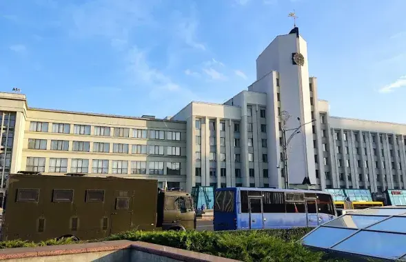 Автозак и милицейский автобус в центре Минска, сентябрь 2020-го / из архива Еврорадио​