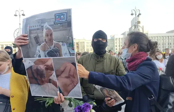 Акция протеста на площади Независимости в Минске в августе 2020 года / Еврорадио