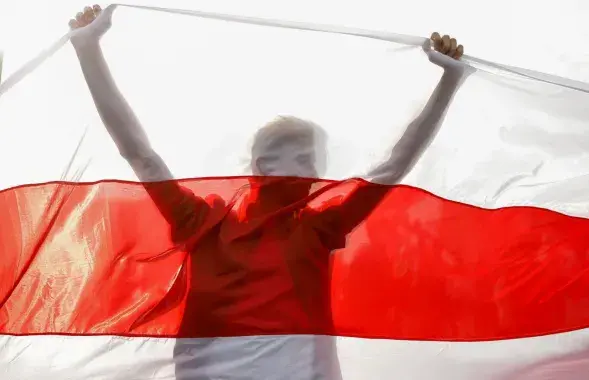 По некоторым оценкам, с 2020-го за границу выехали сотни тысяч белорусов / delfi.lt
