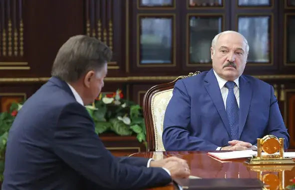 Аляксандр Лукашэнка прызначыў новым кіраўніком справамі Валерыя Іванова​&nbsp;/ БЕЛТА