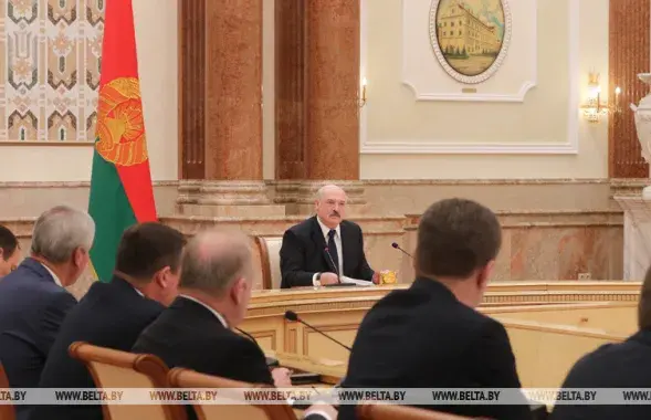 Александр Лукашенко на совещании / БЕЛТА​