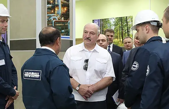 Александр Лукашенко на &quot;Нафтане&quot;&nbsp;/ president.gov.by