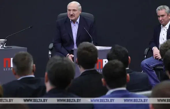Александр Лукашенко и руководитель ПВТ Всеволод Янчевский / БЕЛТА​