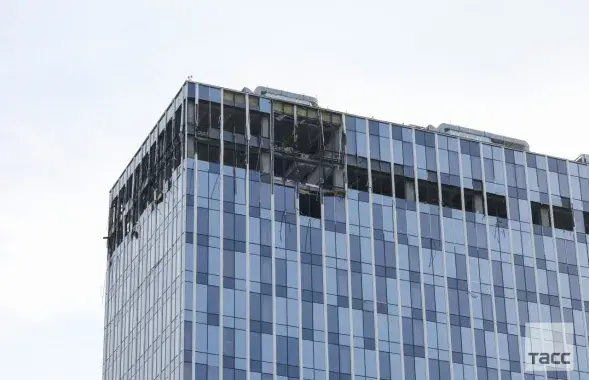 Адзін з дронаў трапіў у гмах бізнес-цэнтра / ТАСС
