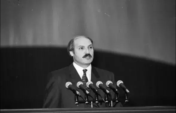 Александр Лукашенко в 1990-е.