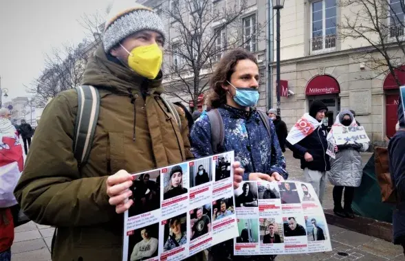 На акцыі салідарнасці з беларускімі палітвязнямі ў Варшаве / Еўрарадыё