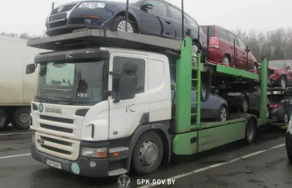 Пограничники обнаружили наркотики и боеприпасы в автомобилях, которые везли через границу / gpk.gov.by​