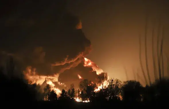 Весь мир следил за ситуацией на Запорожской АЭС / pap.pl