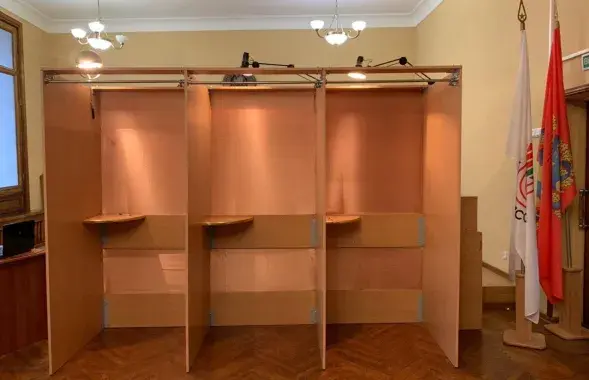 Каму перашкодзілі камеры назірання на выбарчых участках? / Еўрарадыё
