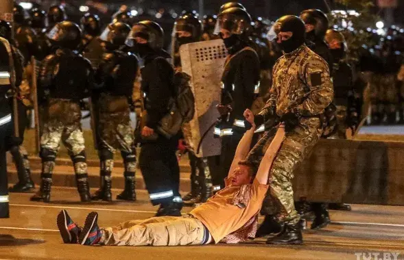 Гвалт і катаванні з боку сілавікоў / TUT.by