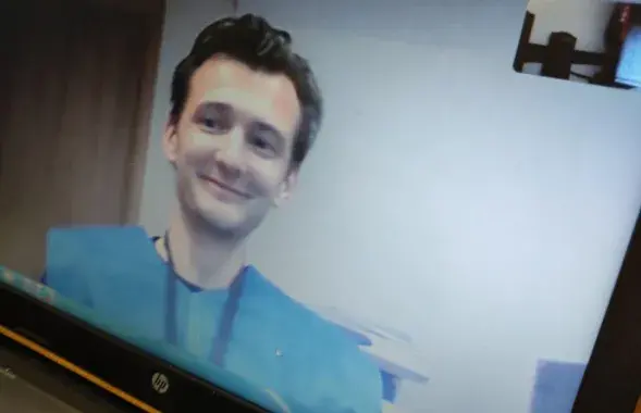 Aliaksei Sudnikau during a remote trial in Belarus&nbsp;/ Euroradio