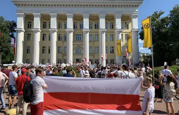 Пратэст супрацоўнікаў дзяржаўнага тэлебачання ў жніўні / Еўрарадыё